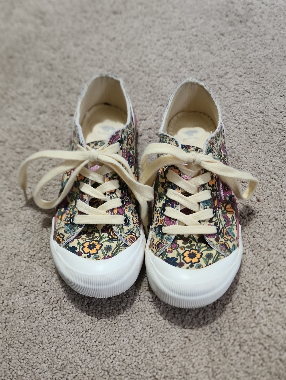 Rocket Dog Ladies Floral Canvas Lace-Up Sneakers in Multicolor